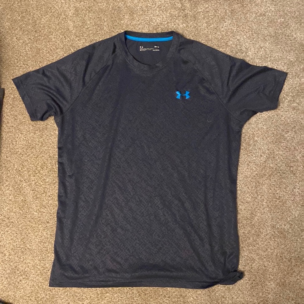 Men’s Under Armour Dri-fit Tee (M)